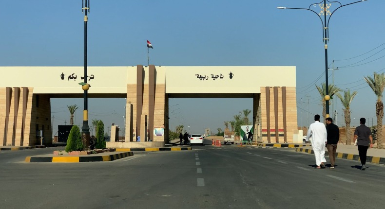 الأسواق تتنفس الصعداء: عودة الحياة لمنفذ ربيعة تبشر بانخفاض الأسعار - الأسواق تتنفس الصعداء: عودة الحياة لمنفذ ربيعة تبشر بانخفاض الأسعار - الأسواق تتنفس الصعداء: عودة الحياة لمنفذ ربيعة تبشر بانخفاض الأسعار - الأسواق تتنفس الصعداء: عودة الحياة لمنفذ ربيعة تبشر بانخفاض الأسعار - الأسواق تتنفس الصعداء: عودة الحياة لمنفذ ربيعة تبشر بانخفاض الأسعار - Markets Breathe a Sigh of Relief: Life Returns to Rabia Crossing, Promising Lower Prices - Markets Breathe a Sigh of Relief: Life Returns to Rabia Crossing, Promising Lower Prices