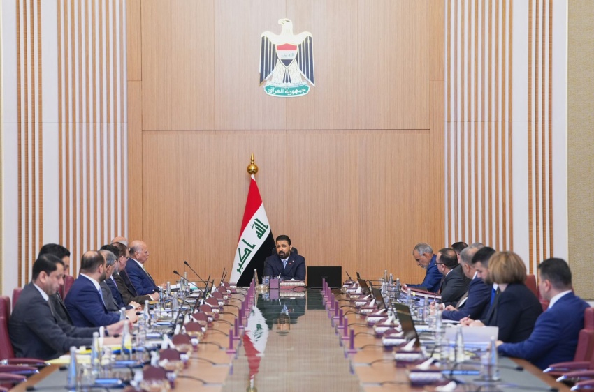 مجلس الوزراء يعقد جلسته الاعتيادية لمناقشة ومتابعة تنفيذ القرارات الحكومية - مجلس الوزراء يعقد جلسته الاعتيادية لمناقشة ومتابعة تنفيذ القرارات الحكومية - Cabinet Holds Regular Session to Discuss and Monitor Implementation of Government Decisions