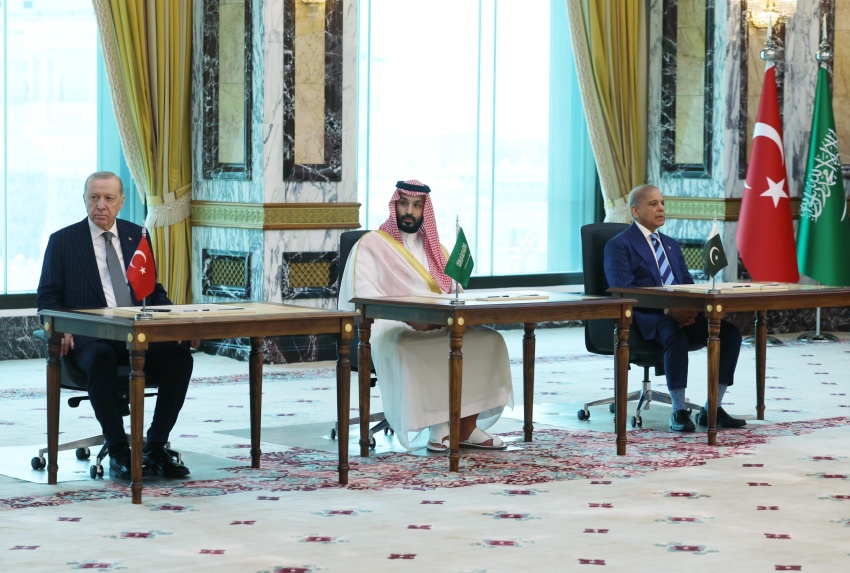 قراءة استراتيجية تؤكد محورية الدور العراقي في رسم التوازنات الجديدة بالشرق الأوسط - قراءة استراتيجية تؤكد محورية الدور العراقي في رسم التوازنات الجديدة بالشرق الأوسط - قراءة استراتيجية تؤكد محورية الدور العراقي في رسم التوازنات الجديدة بالشرق الأوسط - قراءة استراتيجية تؤكد محورية الدور العراقي في رسم التوازنات الجديدة بالشرق الأوسط - قراءة استراتيجية تؤكد محورية الدور العراقي في رسم التوازنات الجديدة بالشرق الأوسط - Strategic Analysis Highlights Iraq's Pivotal Role in Shaping New Regional Dynamics - Strategic Analysis Highlights Iraq's Pivotal Role in Shaping New Regional Dynamics