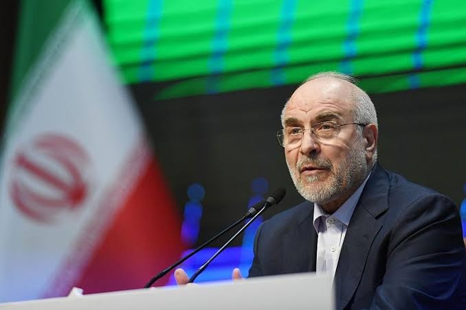 طهران تلوح بمنع مبيعات النفط الإقليمية رداً على القيود الأمريكية - طهران تلوح بمنع مبيعات النفط الإقليمية رداً على القيود الأمريكية - طهران تلوح بمنع مبيعات النفط الإقليمية رداً على القيود الأمريكية - طهران تلوح بمنع مبيعات النفط الإقليمية رداً على القيود الأمريكية - طهران تلوح بمنع مبيعات النفط الإقليمية رداً على القيود الأمريكية - Tehran Threatens to Block Regional Oil Sales in Response to US Restrictions - Tehran Threatens to Block Regional Oil Sales in Response to US Restrictions