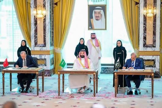 إسطنبول تستضيف الاجتماع التأسيسي للتحالف الأمني الثلاثي الجديد - إسطنبول تستضيف الاجتماع التأسيسي للتحالف الأمني الثلاثي الجديد - إسطنبول تستضيف الاجتماع التأسيسي للتحالف الأمني الثلاثي الجديد - إسطنبول تستضيف الاجتماع التأسيسي للتحالف الأمني الثلاثي الجديدإسطنبول تستضيف الاجتماع التأسيسي للتحالف الأمني الثلاثي الجديد - إسطنبول تستضيف الاجتماع التأسيسي للتحالف الأمني الثلاثي الجديد - Istanbul Hosts Inaugural Meeting of New Trilateral Security Alliance - Istanbul Hosts Inaugural Meeting of New Trilateral Security Alliance