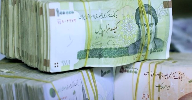 تدهور العملة الإيرانية.. 100 دولار تسجل 23 مليون تومان في الأسواق - العملة الإيرانية - الدولار - الأسواق الموازية - إيران - Iranian Currency - US Dollar